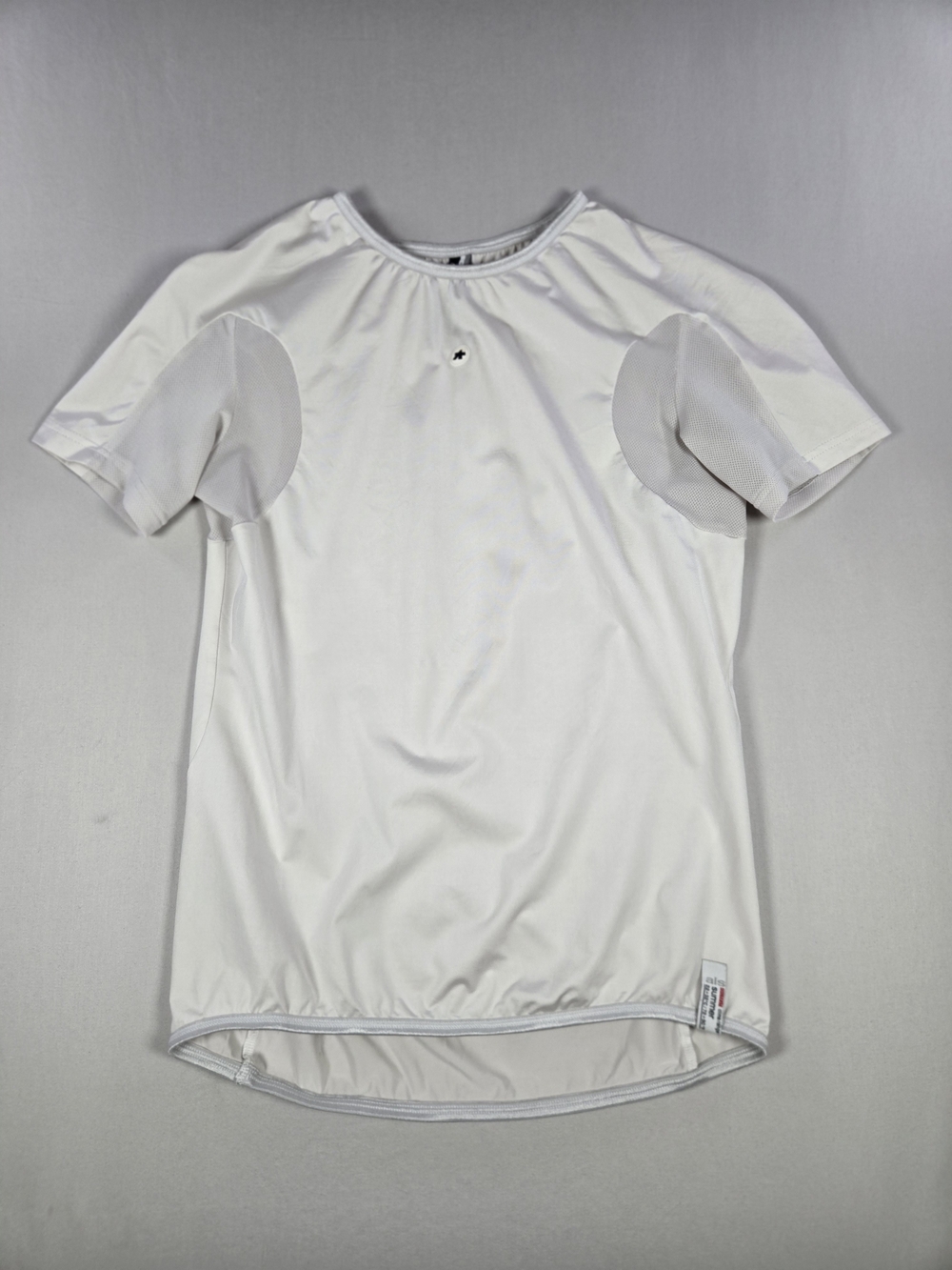 ASSOS of Switzerland White Cycling Base Layer Shirt Size M VGUC